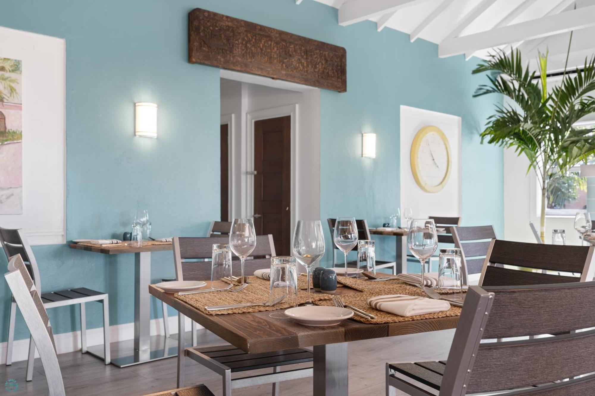 Romora Bay Resort & Marina Dunmore Town Bagian luar foto
