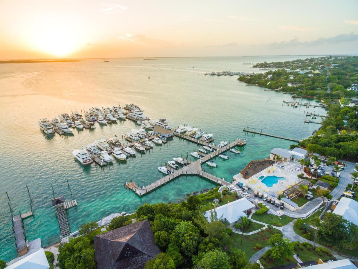 Romora Bay Resort & Marina Dunmore Town Bagian luar foto